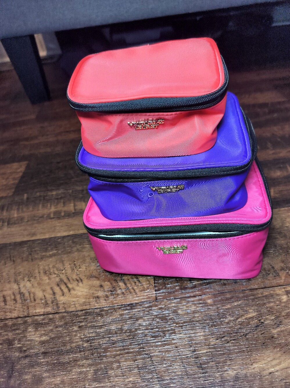 Victoria’s Secret 3-Piece Cosmetic Bag Set NWT.